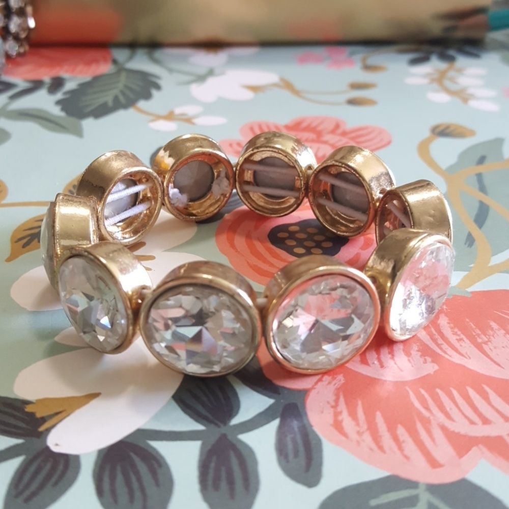 NWOT Arm Candy Stretch crystal bracelet